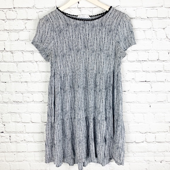Audrey 3+1 Dresses & Skirts - Flowy A-Line Midi Dress Audrey 3+1 Dresses & Skirts - Flowy A-Line Midi Dress